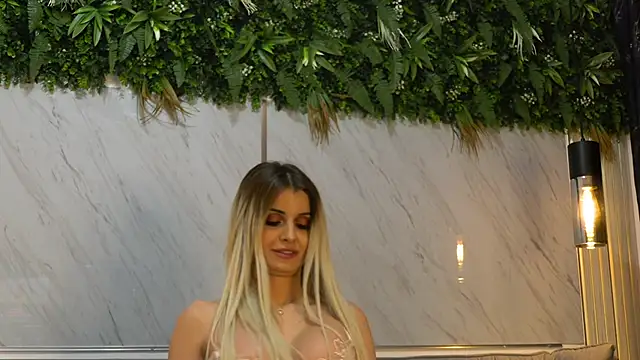 Snapshot of MiaCharm chatting on 01.31.26 MiaCharm online show from 01.31.26