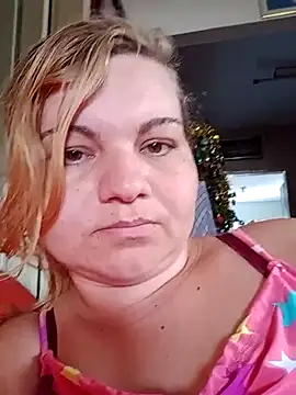 Snapshot of laiscibelle chatting on 12.02.25 laiscibelle online show from 12.02.25