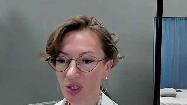 Dorothy Meyer online show from 07.03.26