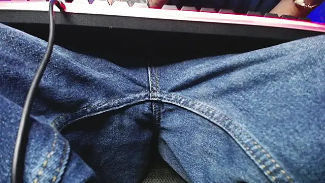 zacwatson  online show from 09.23.25