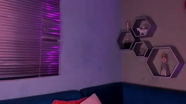 Sussy Bell01 online show from 02.26.25