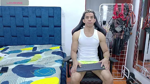 JoseRumbero26 online show from 11.19.25