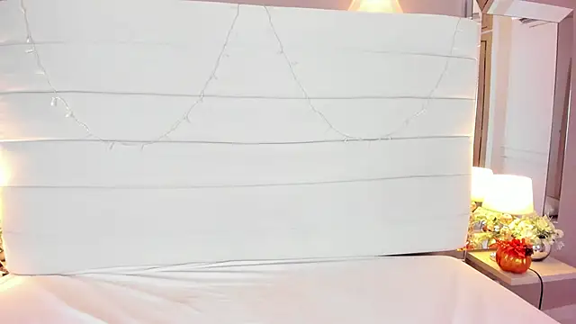 Lilly 2809  online show from 10.04.25