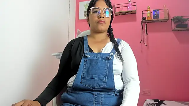 Snapshot of Tita_dirty chatting on 02.13.25 Tita dirty online show from 02.13.25