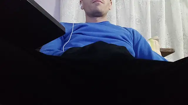  Hocthus  online show from 01.06.25