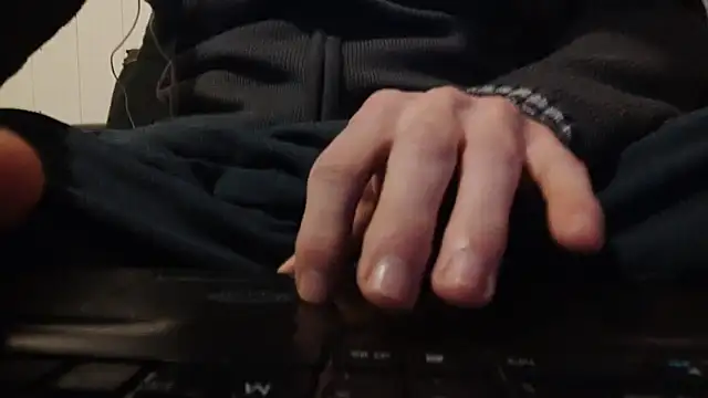  Hocthus  online show from 02.12.25