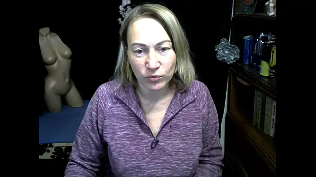 wLESLYMOSw online show from 10.03.25