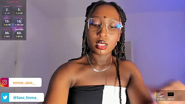 Snapshot of EmmaSanzz_ chatting on 03.06.25 EmmaSanzz online show from 03.06.25