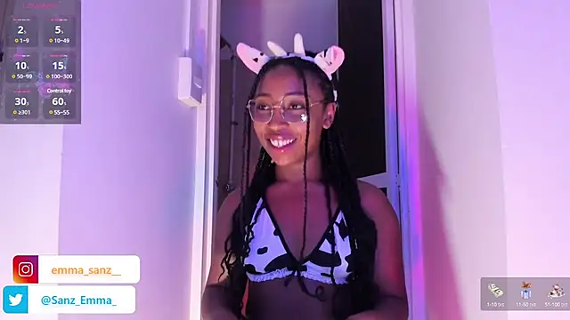 Snapshot of EmmaSanzz_ chatting on 03.09.25 EmmaSanzz online show from 03.09.25
