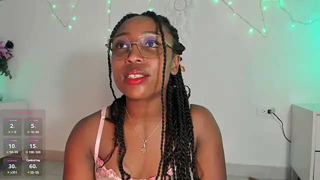 Snapshot of EmmaSanzz_ chatting on 03.13.25 EmmaSanzz online show from 03.13.25