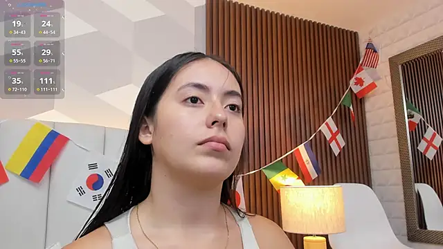 Snapshot of Julietasantos__ chatting on 06.15.26 Julietasantos online show from 06.15.26