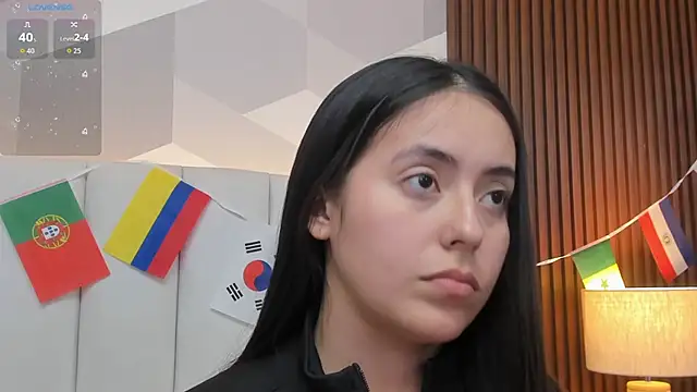Snapshot of Julietasantos__ chatting on 06.16.26 Julietasantos online show from 06.16.26