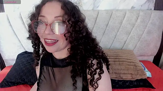 Snapshot of pamela_bell chatting on 05.21.26 pamela bell online show from 05.21.26