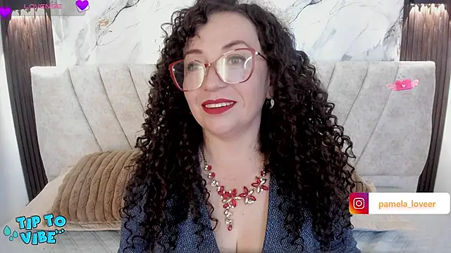 Snapshot of pamela_bell chatting on 06.06.26 pamela bell online show from 06.06.26