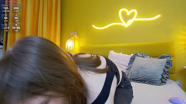 lessysweety online show from 02.17.26