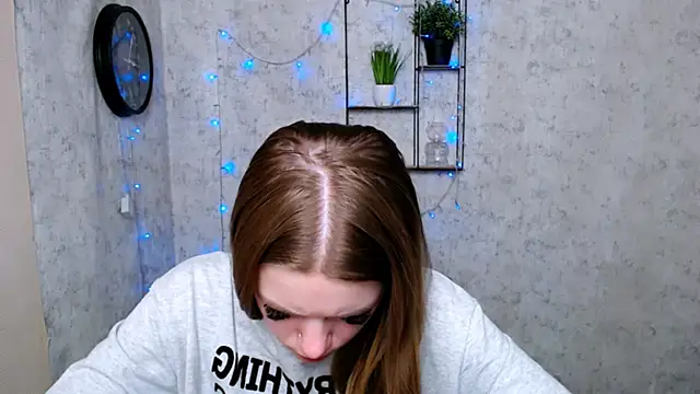 AliceFlirtt  online show from 12.19.24