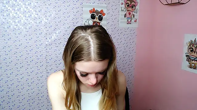 AliceFlirtt  online show from 01.31.25