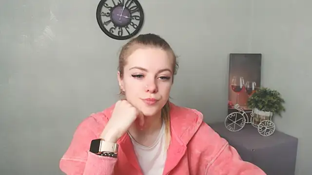 AliceFlirtt  online show from 02.12.25