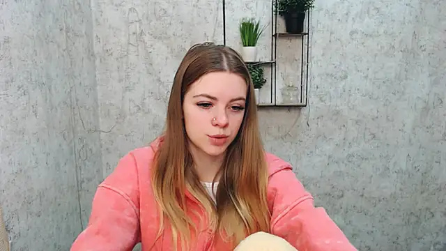 AliceFlirtt  online show from 02.24.25