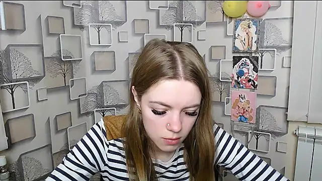 AliceFlirtt  online show from 03.13.25