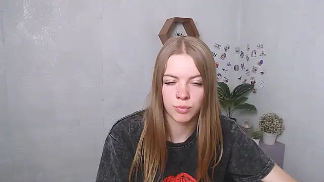 AliceFlirtt  online show from 09.10.25