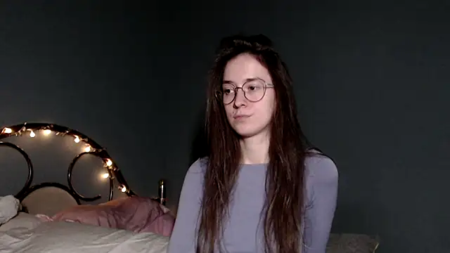 Snapshot of wow__kelly chatting on 11.08.25 wow kelly online show from 11.08.25