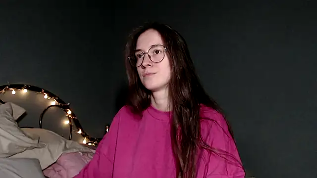 Snapshot of wow__kelly chatting on 11.16.25 wow kelly online show from 11.16.25