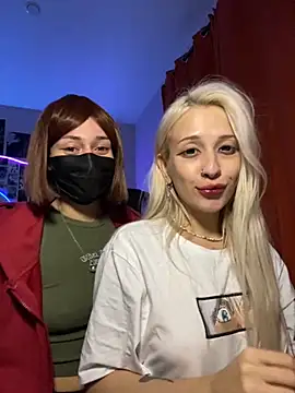 Snapshot of Dooubletroublee chatting on 09.09.25 Dooubletroublee online show from 09.09.25