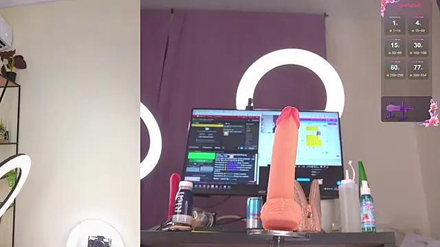 Snapshot of KateBleare chatting on 12.15.24 KateBleare online show from 12.15.24