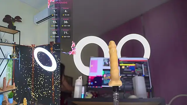 Snapshot of KateBleare chatting on 01.26.25 KateBleare online show from 01.26.25