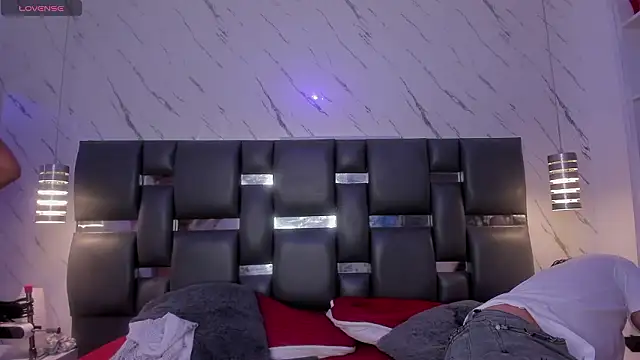 PittAndLunaa online show from 03.05.26