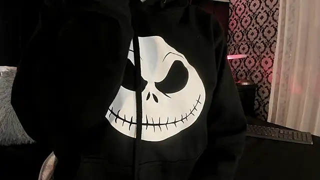 Adeelinee online show from 01.05.26