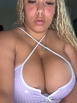 lovelymyah online show from 03.21.25