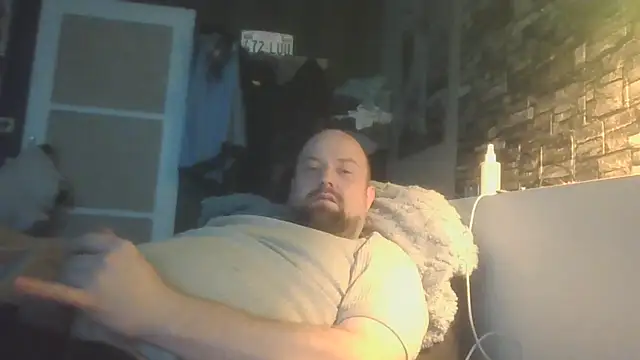 Snapshot of Prehistorixxx2686 chatting on 12.18.25 Prehistorixxx2686 online show from 12.18.25