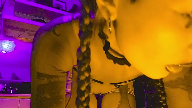 god x girl online show from 12.20.24