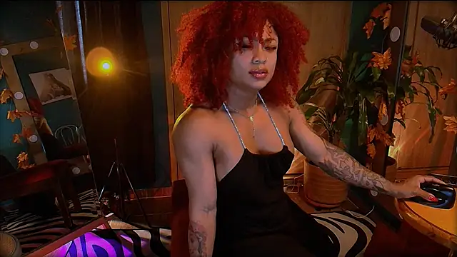 Snapshot of HeidiCox chatting on 12.15.24 HeidiCox online show from 12.15.24