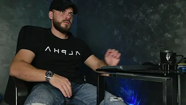 juliusmasters online show from 11.22.25