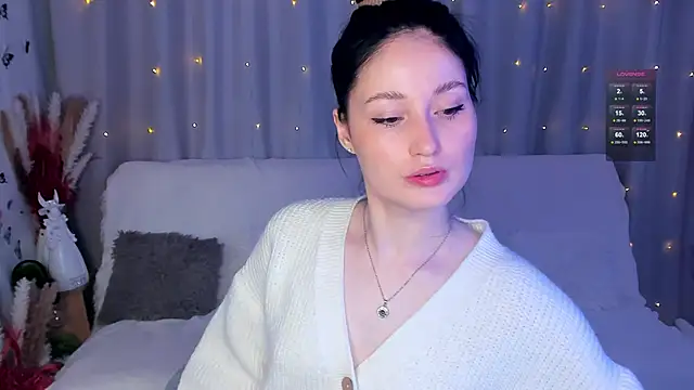 Snapshot of LisaMooore chatting on 02.25.25 LisaMooore online show from 02.25.25