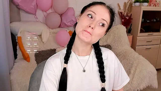 Snapshot of LisaMooore chatting on 02.21.26 LisaMooore online show from 02.21.26