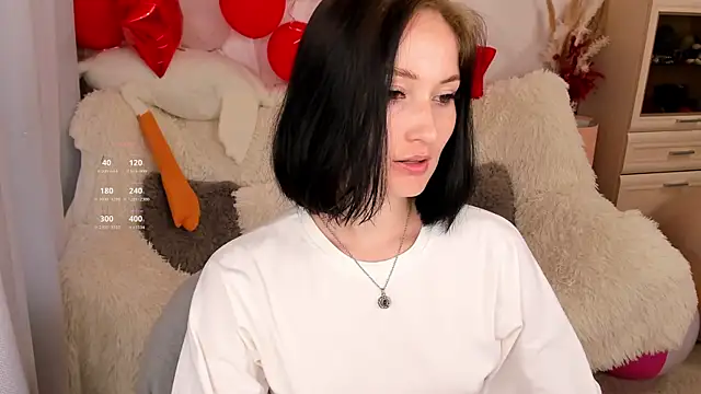 LisaMooore online show from 07.02.26