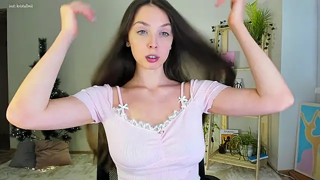 Snapshot of kristal_lane chatting on 12.17.24 kristal lane online show from 12.17.24