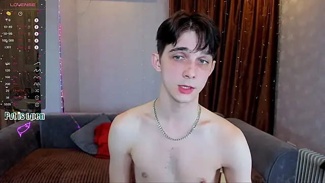 Snapshot of Aaron_Boom chatting on 02.13.26 Aaron Boom online show from 02.13.26