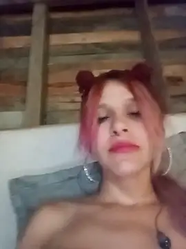 Snapshot of KeylacabreraC chatting on 11.06.25 KeylacabreraC online show from 11.06.25