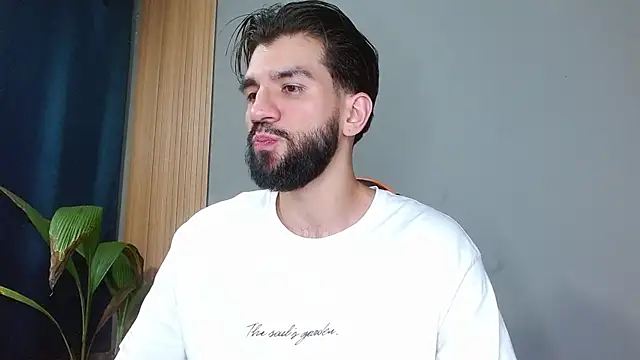 Snapshot of Mr_WhiteCock chatting on 10.19.25 Mr WhiteCock online show from 10.19.25