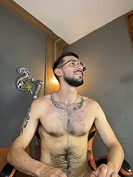Snapshot of Mr_WhiteCock chatting on 07.11.26 Mr WhiteCock online show from 07.11.26