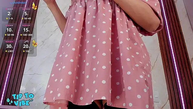 Snapshot of tamarafoxy_ chatting on 03.13.26 tamarafoxy online show from 03.13.26