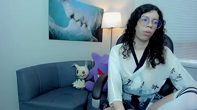 Snapshot of Angel_Dust18 chatting on 11.02.25 Angel Dust18 online show from 11.02.25