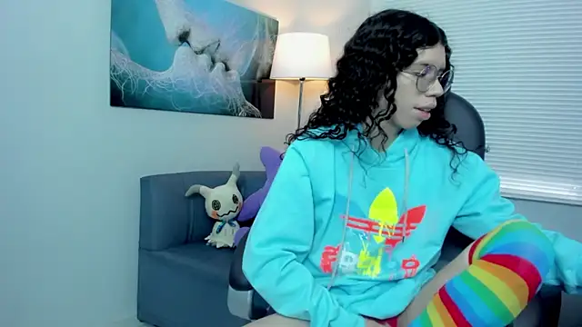 Snapshot of Angel_Dust18 chatting on 12.01.25 Angel Dust18 online show from 12.01.25