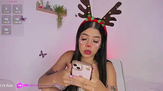 Snapshot of analia_collins chatting on 12.11.24 analia collins online show from 12.11.24