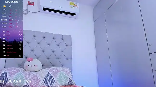 Snapshot of juande_24 chatting on 01.09.25 juande 24 online show from 01.09.25